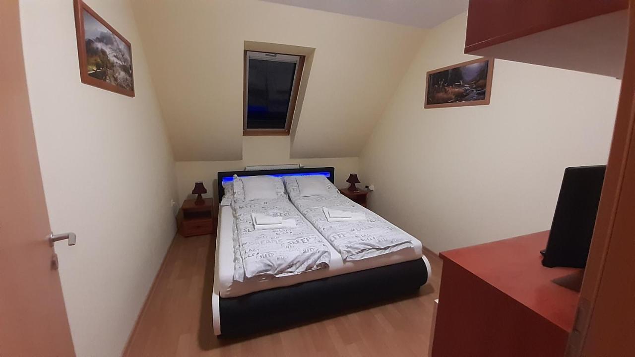 Elizabet Apartman a belvárosban Szarvas Exterior foto