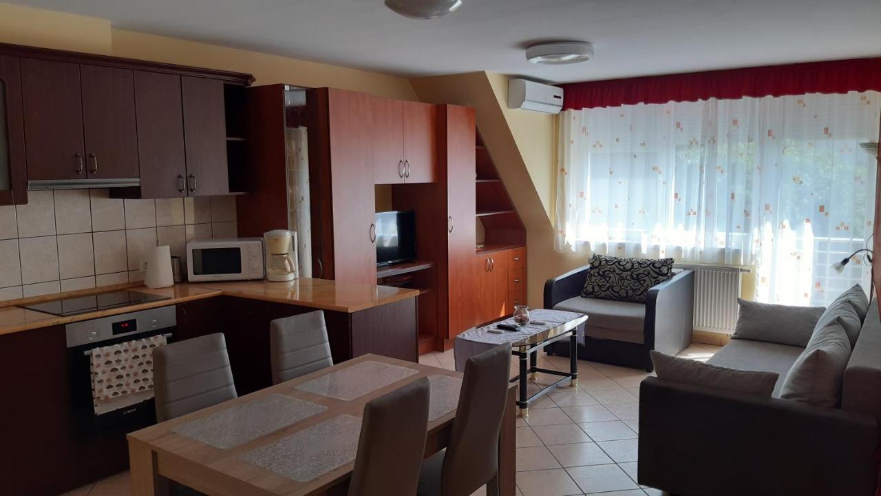 Elizabet Apartman a belvárosban Szarvas Exterior foto